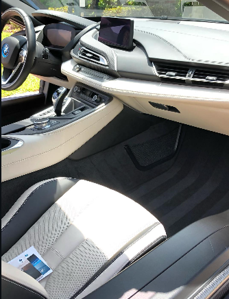 BMW i8 interior detail